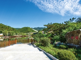 懋龙溪景色